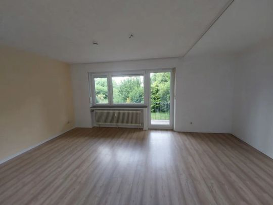 Erdgeschoss Wohnung mit Balkon - Photo 1