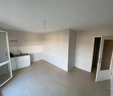 Appartement - 2 pièces - Chambéry - Photo 2