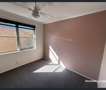 NEAT & TIDY, 3 BEDROOM HOME IN SOUTH SHEPPARTON - Photo 2