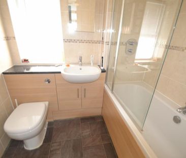 2 bedroom end of terrace house to rent - Photo 6