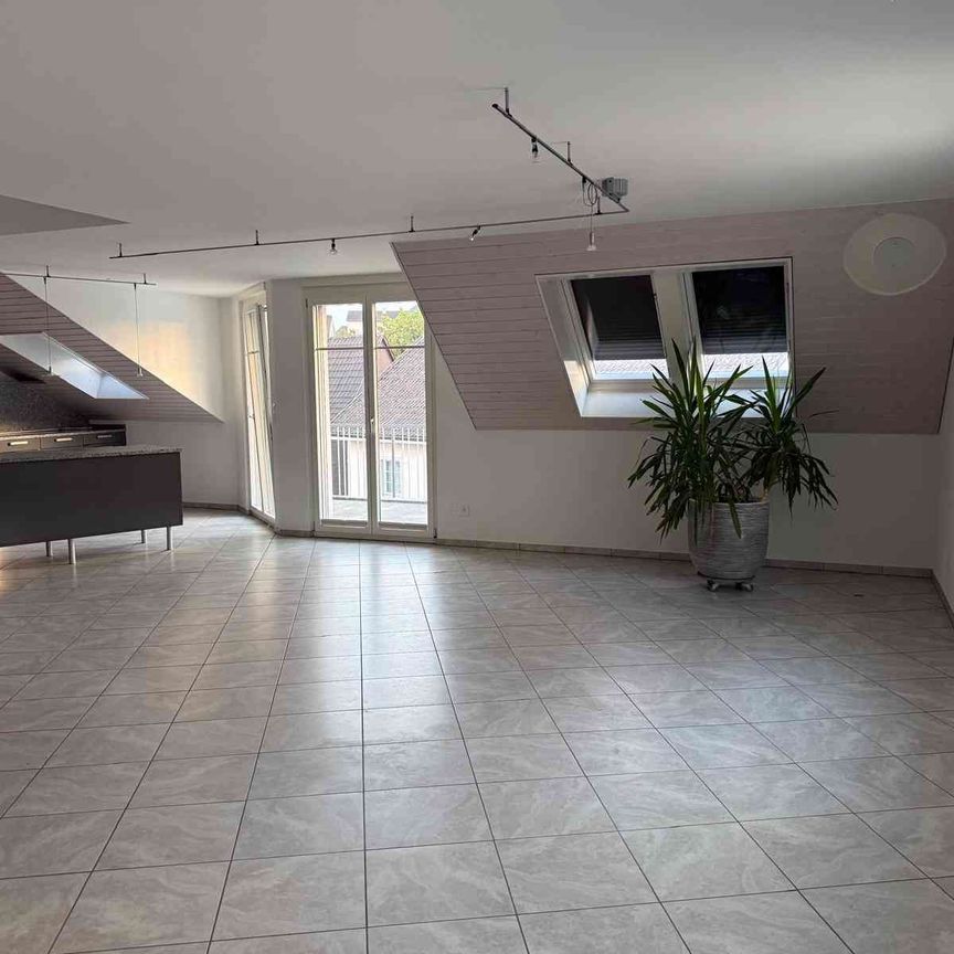 4.5 Zimmer, 158 m², 2. Stock - Photo 1