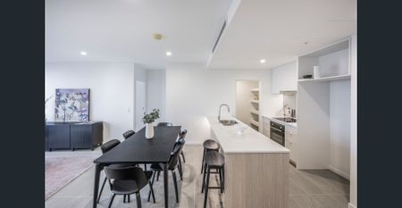 Break Lease – Premium Waterfront Living | Exceptional Amenities & Unbeatable Location - Move in before Christmas - Photo 5