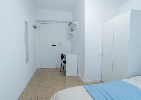 Carrer de la Mare de Déu del Pilar, Paterna, Valencian Community 46980