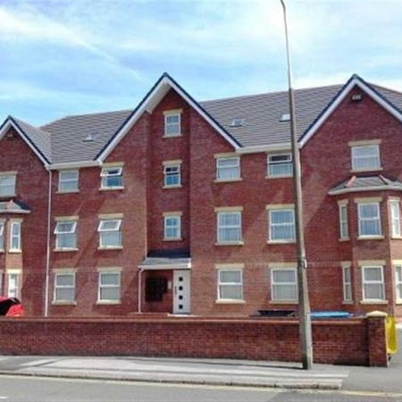 2 bedroom apartment to rent - Photo 4