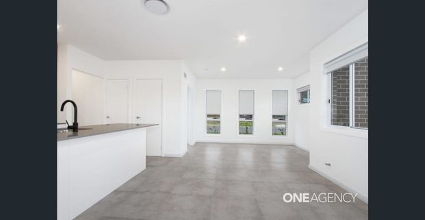 CHARMING FAMILY HOME - Photo 1