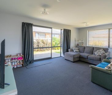 3 Beds in Gore - Photo 1