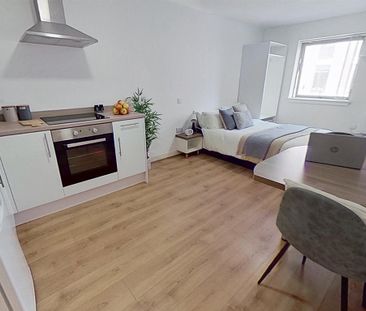 Studio to rent - Photo 2