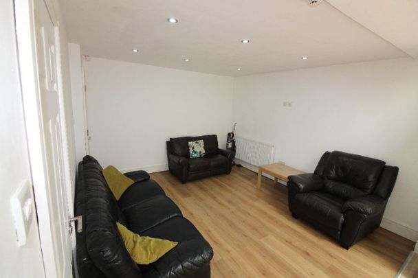 St Pauls Square, Preston - Photo 1