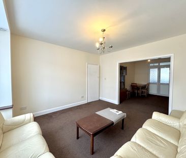 Greenland Crescent, Middlesex, UB2 - Photo 3