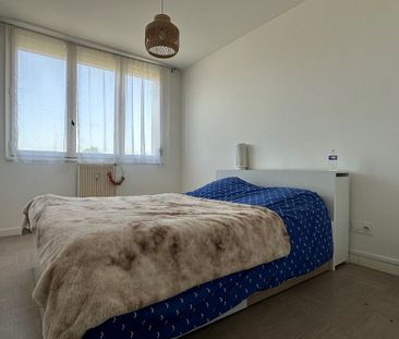 Location Appartement 3 pièces 59m² VILLEFRANCHE SUR SAONE 69400 - Photo 3