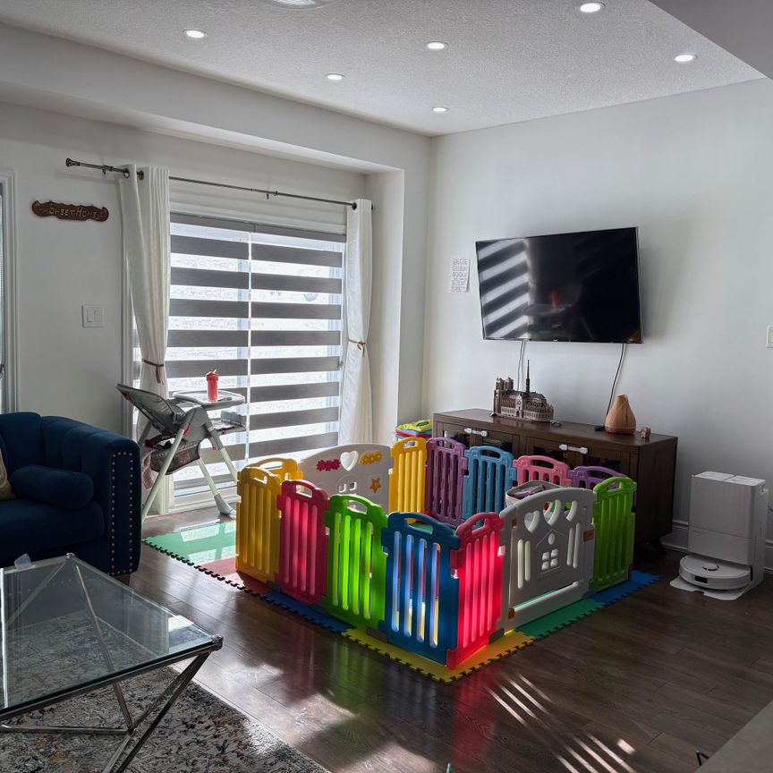 For Lease - 39 SUNSET Way, Thorold, Ontario - Photo 1