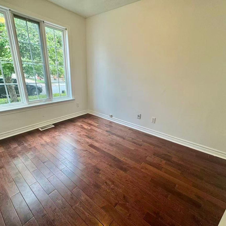 For Lease - 45 Rodeo Drive, Barrhaven, Ontario - Photo 1