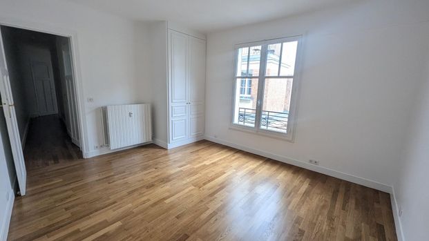 location Appartement T3 DE 83m² À PARIS - Photo 1