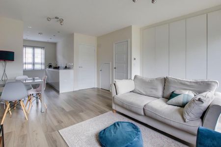 2 bedroom end of terrace house to rent - Photo 4