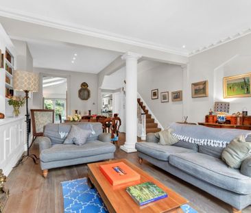 4 bedroom terraced house to rent - Photo 1