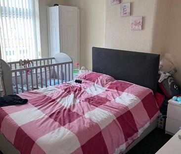 2 Bed Terraced House, Valencia Road, M7 - Photo 5