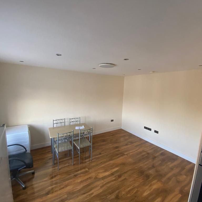 4 bedroom house to rent - Photo 1