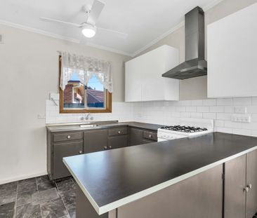 14 Deering Street, Salisbury North SA 5108 - Photo 5