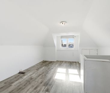 For Lease - 115 Kensington Avenue, Hamilton, Ontario - Photo 5
