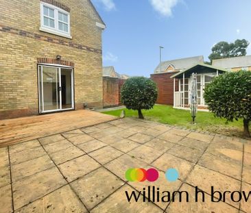 Chinook, Colchester, Highwoods - Photo 5