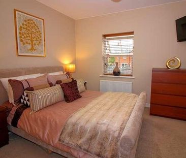 Wolverton - Lovely Bed Semi With. Bathrooms, MK12 - Photo 5