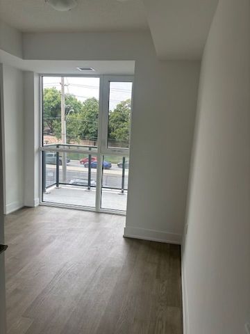 For Lease - 202 Burnhamthorpe Road Unit# 203, Mississauga, Ontario - Photo 4