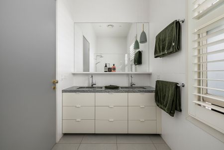 39 Blenheim Street, Balaclava VIC 3183 - House For Rent | Domain - Photo 3