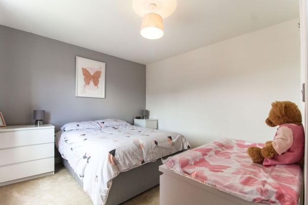 3 bedroom property to rent - Photo 1