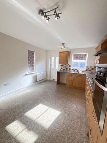 3 bedroom house to rent - Photo 3