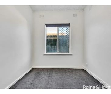 Comfortable Ground Floor Living in a Convenient Location - Photo 2