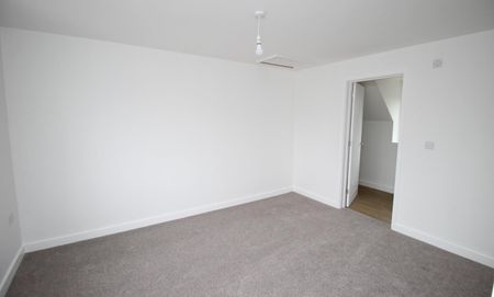 Smythes Green, Colchester - Photo 3