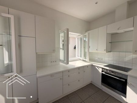 Erstbezug nach stilvoller Sanierung - Altbauwohnung in wunderschöner Stilvilla - ein Zuhause für gehobene Ansprüche! - Photo 5