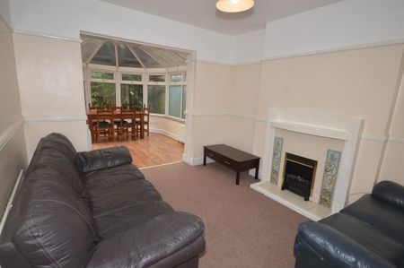 4 bedroom detached house to rent - Photo 3