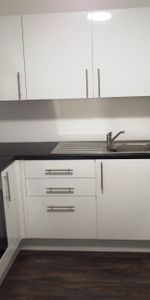 Studio, Legends Court, Wolverhampton - Photo 3