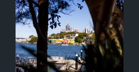 Moments to waterfront parklands - Photo 4