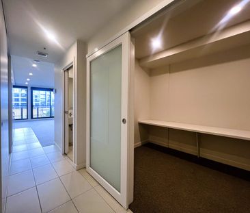Studio PLUS Study Room or 1 Bedroom Apartment for lease - Photo 5