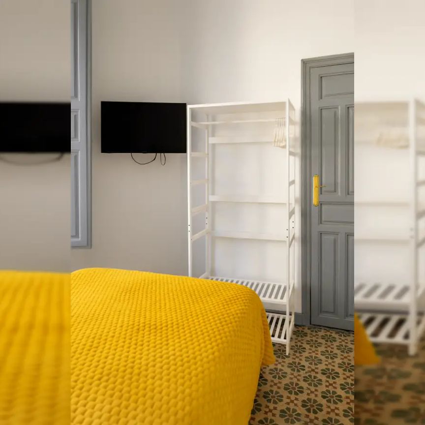 Room in a shared 6-bedroom apartment for rent in Centro-Sagrario. - Photo 1