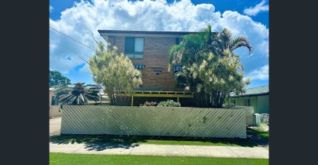 Waterfront Top Floor Unit - Photo 2