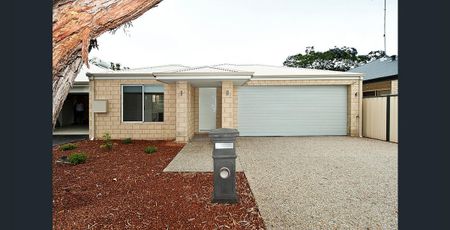Beautiful Home - Photo 2