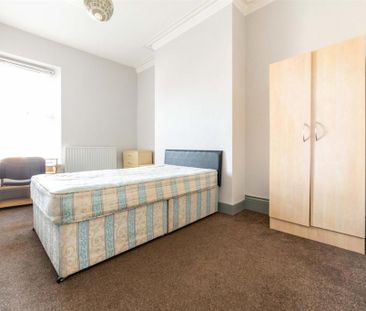 5 bedroom terraced house to rent - Photo 6