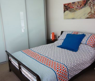 Charming Family Home - Photo 4