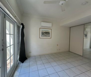 INNER CITY LIVING!! - Photo 2