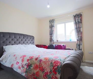 4 bedroom detached house to rent - Photo 6