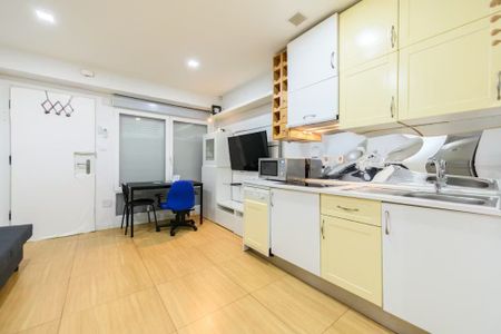 Calle de Esteban Mora, Madrid, Community of Madrid 28027 - Foto 4