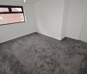 3 bedroom townhouse to rent - Photo 4