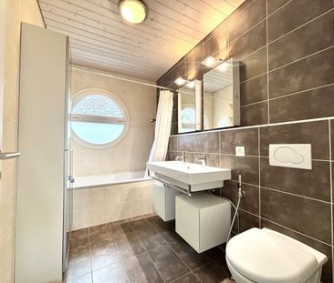 Beautiful family villa with pool just a stone’s throw from the lake... - Foto 5