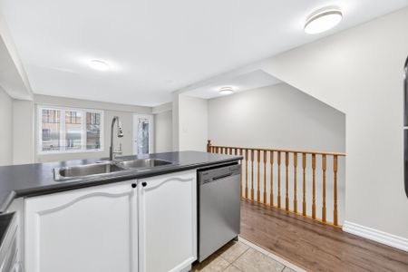 For Lease - 5050 Intrepid Drive Unit# 20, Mississauga, Ontario - Photo 4