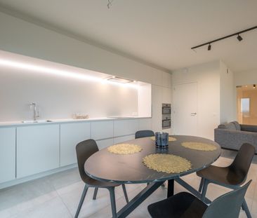 Ruim en lichtrijk appartement met open zicht en zonnig terras, in h... - Photo 6