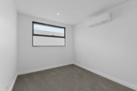 Brand-New Style, Space and Effortless Convenience - Photo 3