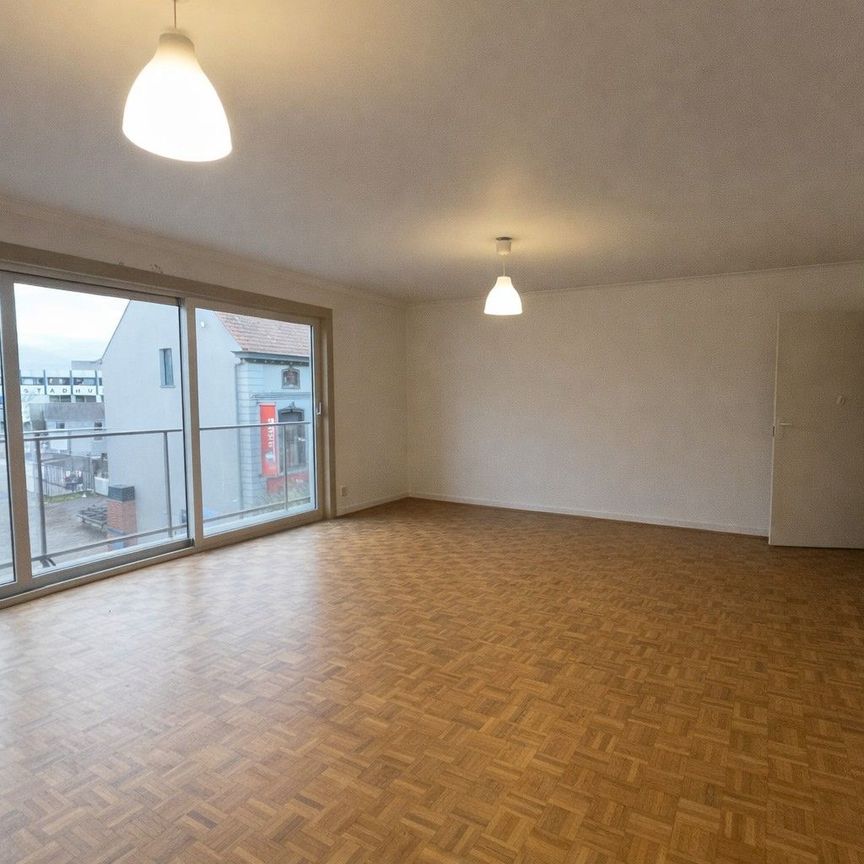 Te huur: Ruim en lichtrijk appartement - Photo 1